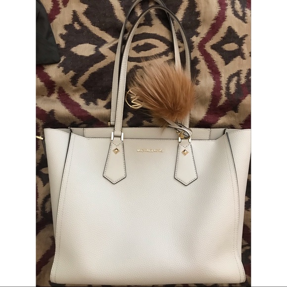 Michael Kors Kimberly 3-in-1 Tote Set - Picture 6 of 8